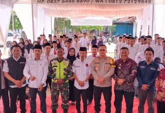 Kapolsek Hadiri Pelantikkan dan Pembekalan Pengawas TPS Sekecamatan Belitang III