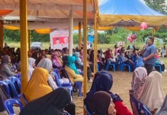 Pasangan Calon Bupati dan Wakil Bupati Bintan Sampaikan Visi Misi di Hadapan Masyarakat Tembeling