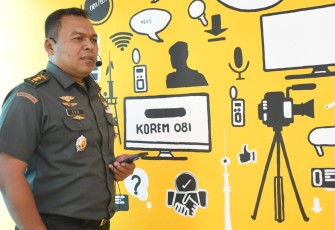 Kasrem 081/DSJ Letkol Inf Yuli Eko Purwanto 