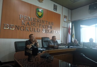 Wakil Bupati Bengkulu Selatan, Rifa'i Tajuddin Buka Rapat Evaluasi Pengawasan Realisasi Anggaran Triwulan I 