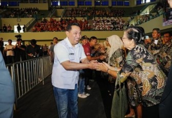 Kapolri Jenderal Listyo Sigit Prabowo dalam acara Hari Alumni Ke-50 SMAN 8 Yogyakarta yang digelar di GOR Universitas Negeri Yogyakarta, Sleman, Minggu (7/1/2024). 