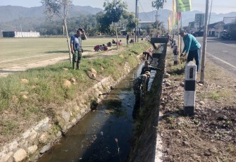 Aksi Nyata Koramil 0806-12/Munjungan Kerja Bakti untuk Lingkungan Bersih dan Desa Bebas Banjir