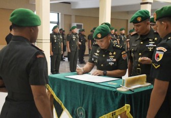 Dua jabatan strategis di jajaran Korem 081/DSJ diserahterimakan. Dandim 0802/Ponorogo diserahterimakan dari Letkol Inf Hirta Juni Adriansyah kepada Letkol Inf Dwi Soerjono. Hirta selanjutnya akan menjabat Pabandya-1 Renproggar Spaban I/Ren Sopsad, sedangkan Dwi sebelumnya menjabat Pabandyaren Srendam V/Brawijaya
