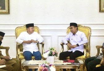  Gubernur Rohidin Mersyah menerima audiensi pengurus Persatuan Tarbiyah Islamiyah (PERTI) Pimpinan Daerah Bengkulu di Balai Raya Semarak, Senin (25/3/2024)