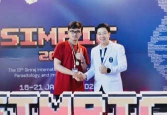 Mahasiswa UNAIR Sabet Medali SIMPIC 2024 di Thailand