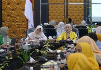Rapat dipimpin langsung oleh Ketua LKKS Bintan Hafizha Rahmadhani dimana pembahasan difokuskan pada evaluasi program yang telah dilaksanakan pada tahun 2023 serta pemantapan program kerja pada tahun 2024