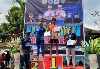 TNI Sabet Mendali Emas dan Perak pada Kejuaraan Finswimming Asia Tenggara 2024 di Bali  