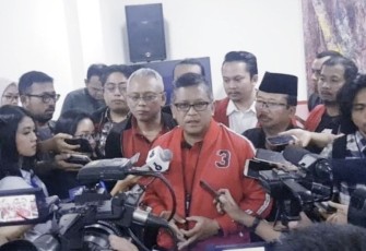 Sekretaris Tim Pemenangan Nasional (TPN) Ganjar-Mahfud, Hasto Kristiyanto dalam keterangan pada Minggu (7/1/2024).