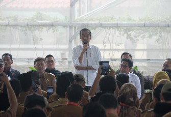 Presiden Republik Indonesia Joko Widodo dalam kunjungan di Desa Margagiri Kec. Bojonegara Kab. Serang, Senin (08/01)