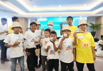 Pasien anak Hemodialisa di RSCM Jakarta, Minggu (1/12)