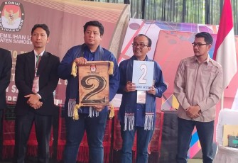 Pengundian Nomor Urut Paslon Pilkada Samosir 