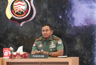 Pangdam XII/Tpr Mayjen TNI Iwan Setiawan, S.E., M.M., saat Rapat Koordinasi (Rakor) Lintas Sektoral Pengamanan Imlek dan Cap Go Meh di Graha Khatulistiwa, Mapolda Kalbar hari Senin (5/6/2024)