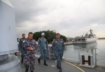 KRI Diponegoro-365 Laksanakan Info-Sharing dengan Kapal Perang Bangladesh BNS Sangram F-113 