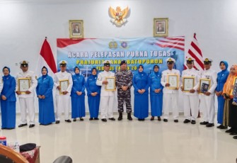 Pelepasan Wisuda Purna Tugas