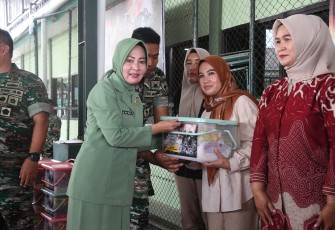 TNI Sultra Gelar Donor Darah Bakti Sosial dan Makan Sehat