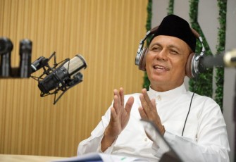 Gubernur Kepulauan Riau H. Ansar Ahmad 