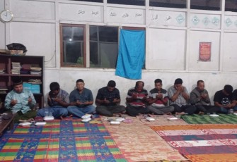 Calon DPRD Provinsi Alimul Hakim SE dari Partai Demokrat hadir dalam acara ini Beberapa Tokoh masyarakat Ibu ibu serta Pemuda