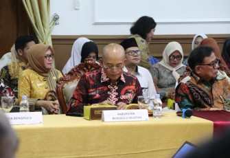 Bupati Bengkulu Selatan Gusnan Mulyadi