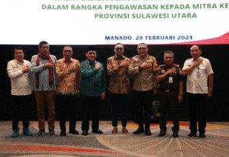 Foto bersama Komisi III DPR RI bersama Kapolda Sulut dan Forkopimda lainnya saat berkunjung di Sulawesi Utara