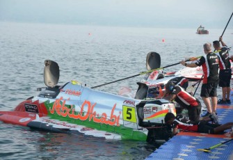 Event F1 Powerboat 2024 di kawasan Danau Toba, Sumatera Utara, Jum'at (1/3)