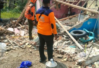 Sebanyak 2495 Kepala Keluarga Terdampak Gempa di Tuban 