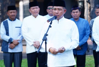 Panglima TNI Gelar Konferensi Pers Terkait Keberhasilan TNI Terjunkan Bantuan Palestina 