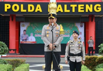 Kapolda Kalteng Irjen Pol Drs Djoko Poerwanto,