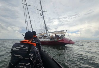 Kapal Yacht Aphrodite kandas di perairan pulau Nipah