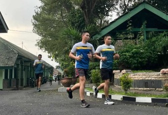 Lari pagi bersama prajurit Menarmed 2 Kostrad 