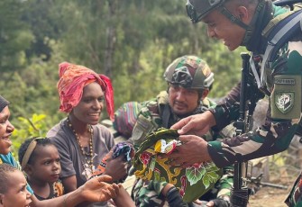 Daster Ksatria Condromowo untuk mama Papua 