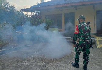 Fogging di wilayah desa binaan 