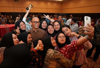 Selfi bersama Prof Zudan Arif Fakrulloh 