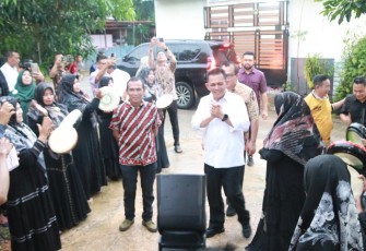 Masyarakat Tembesi Antusias Dengarkan Paparan Program Strategis Gubernur Ansar 