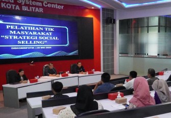 Pelatihan TIK ke Masyarakat Kota Blitar