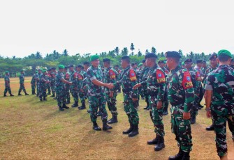Satgas Pamtas RI-Malaysia Yonkav 12/BC