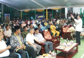 Masyarakat Kampung Melayu Nongsa Antusias Dengarkan Paparan Program Strategis Gubernur Ansar 