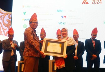 Program Quran Call dan Tuli Mengkaji Raih Penghargaan Dalam Ajang Zakat Awards 2024 