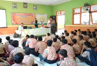 Berikan materi wasbang siswa wilayah binaan 
