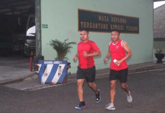 Lari pagi prajurit Menarmed 2 Kostrad 