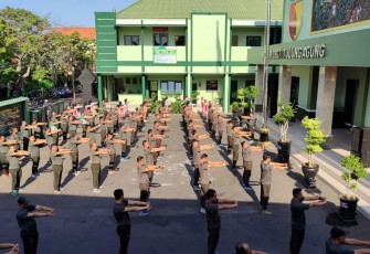Olahraga bersama prajurit Kodim 0807/Tulungagung 
