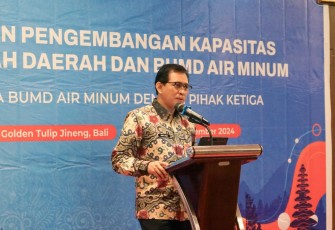 Dirjen Bangda Kemendagri Restuardy Daud 