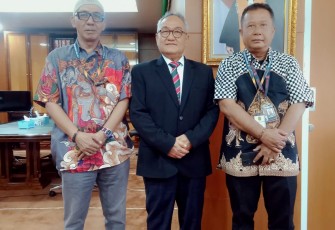 Ketua IKAHI Dr H Yasardin