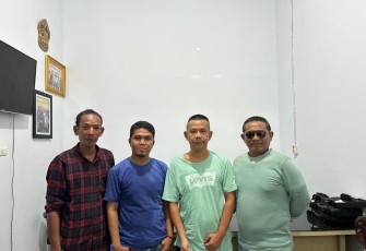 Chairum Lubis SH Poto Bersama Pengurus dan Anggota Pewarta Usai Jumat Barokah.