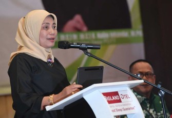 Kepala BPSDM Kemendes PDTT Luthfiyah Nurlaela memberikan arahan terkait kolaborasi pendampingan untuk akselerasi mewujudkan desa mandiri di Sentul, Jawa Barat, Selasa (24/9/2024)