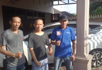 Pewarta Polrestabes Medan Gelar Jumat Barokah di Depan Kantor Pewarta.