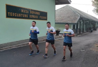 Lari pagi prajurit Menarmed 2 Kostrad 