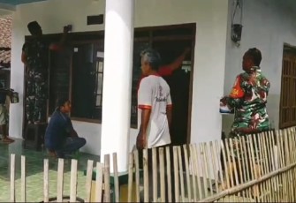 Kerja bakti sarana ibadah di wilayah binaan