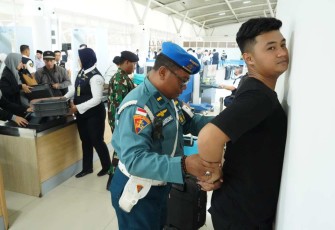 Latihan manuver lapangan Lanudal Juanda
