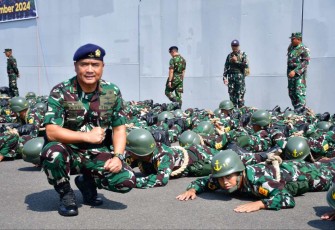 Wadan Puspenerbal Laksma TNI Bayu Alisyahbana