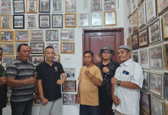Ketua Pewarta Polrestabes Medan Chairum Lubis SH Poto Bersama Pengurus dan Anggota Usai Gelar Jumat Barokah.